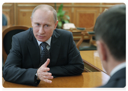 Prime Minister Vladimir Putin meeting with Minister of Natural Resources and Environment Yury Trutnev|10 february, 2012|14:38