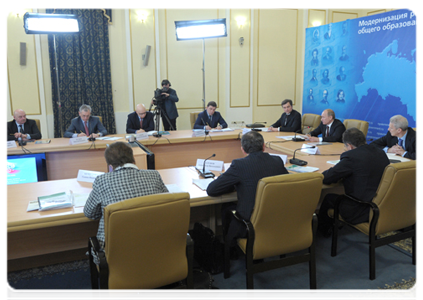 Prime Minister Vladimir Putin holds a meeting on the modernisation of general education in the regions|13 february, 2012|20:25