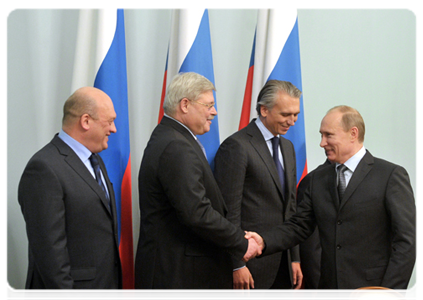 Prime Minister Vladimir Putin attends the signing ceremony for the partnership agreement to develop Tom Football Club|16 february, 2012|18:47