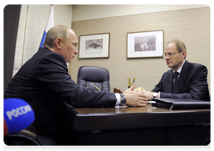 Prime Minister Vladimir Putin meets with Governor of the Novosibirsk Region Vasily Yurchenko|17 february, 2012|20:19