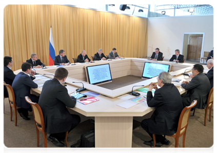 Председатель Правительства Российской Федерации В.В.Путин провёл совещание по вопросу ликвидации последствий землетрясений в регионах Сибири|18 февраля, 2012|13:21