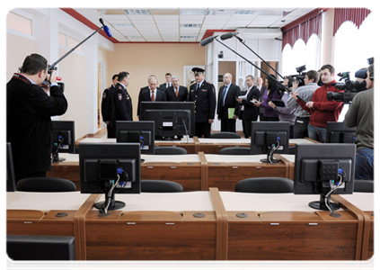 Председатель Правительства Российской Федерации В.В.Путин посетил Барнаульский юридический институт МВД Российской Федерации|21 февраля, 2012|12:53