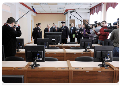 Prime Minister Vladimir Putin visits the Barnaul Law Institute under the Russian Interior Ministry|21 february, 2012|12:53