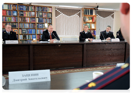 Председатель Правительства Российской Федерации В.В.Путин встретился в Барнауле с сотрудниками органов внутренних дел Алтайского края|21 февраля, 2012|13:30