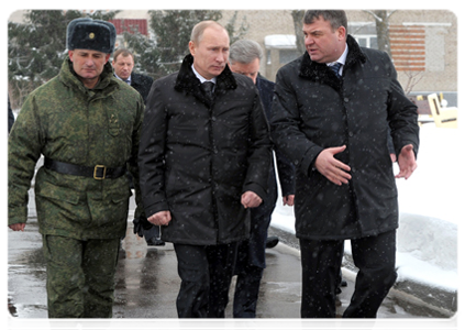 Председатель Правительства Российской Федерации В.В.Путин посетил Пятую отдельную Гвардейскую мотострелковую Таманскую бригаду|22 февраля, 2012|14:39