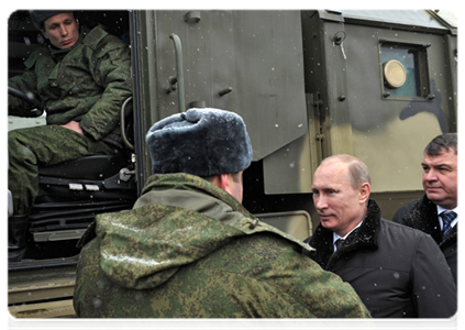 Председатель Правительства Российской Федерации В.В.Путин посетил Пятую отдельную Гвардейскую мотострелковую Таманскую бригаду|22 февраля, 2012|16:44
