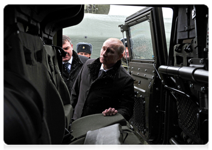 Prime Minister Vladimir Putin visited the 5th Guards Tamanskaya Separate Motorised Brigade|22 february, 2012|16:44