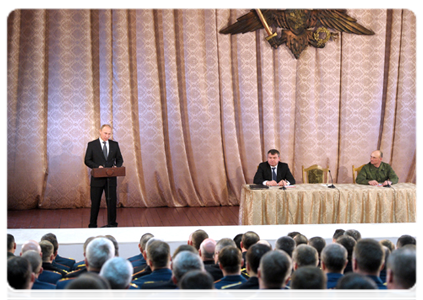 Prime Minister Vladimir Putin meets with armed forces commanders during his visit to the Tamanskaya Brigade|22 february, 2012|16:50