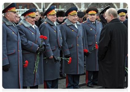 Prime Minister Vladimir Putin attends a wreath-laying ceremony on Defender of the Fatherland Day at the Tomb of the Unknown Soldier in Moscow|23 february, 2012|14:00