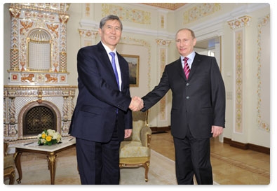 Prime Minister Vladimir Putin met with President of Kyrgyzstan Almazbek Atambayev