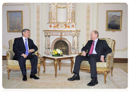Председатель Правительства Российской Федерации В.В.Путин провёл встречу с Президентом Киргизии А.Ш.Атамбаевым|24 февраля, 2012|16:30