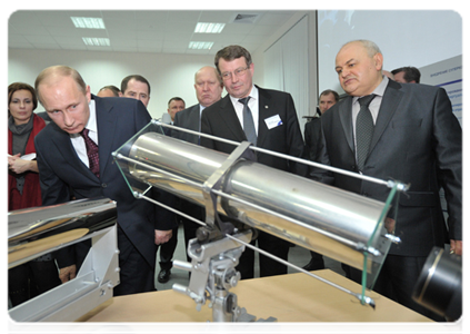 Prime Minister Vladimir Putin at the National Research Institute of Experimental Physics (VNIIEF), where he learnt about the latest developments at the nuclear centre|24 february, 2012|19:54