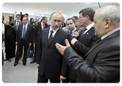 Prime Minister Vladimir Putin at the National Research Institute of Experimental Physics (VNIIEF), where he learnt about the latest developments at the nuclear centre|24 february, 2012|19:57