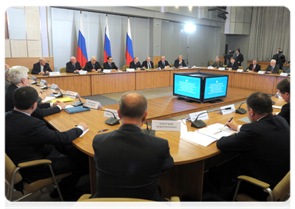 Prime Minister Vladimir Putin meets with experts to discuss global threats to national security, strengthening Russia’s defences and enhancing the combat readiness of its armed forces|24 february, 2012|20:12