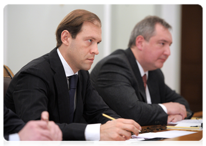 Acting Minister of Industry and Trade Dmitry Manturov and Deputy Prime Minister Dmitry Rogozin at a meeting on issues of military-technical cooperation|27 february, 2012|12:16