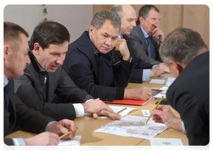 Участники совещания по проблемам жителей посёлка Роза и города Коркино в Челябинской области|4 февраля, 2012|18:03