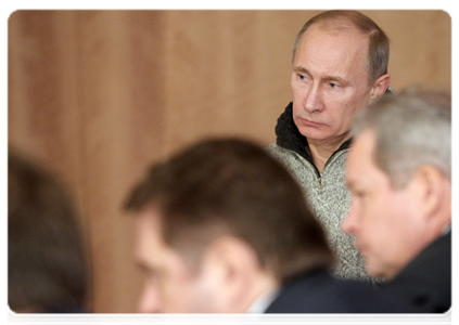 Председатель Правительства Российской Федерации В.В.Путин провёл совещание по проблемам жителей посёлка Роза и города Коркино в Челябинской области|4 февраля, 2012|18:04
