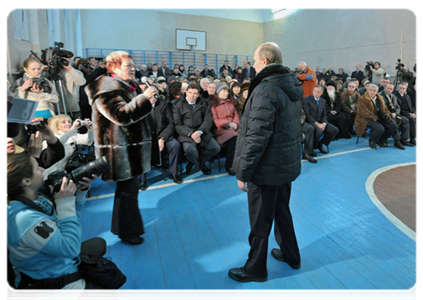 В ходе посещения шахтерского поселка Роза Председатель Правительства Российской Федерации В.В.Путин побеседовал с его жителями|4 февраля, 2012|18:38
