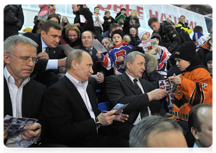 Prime Minister Vladimir Putin attended a match between Russian Amateur Ice Hockey League teams|4 february, 2012|21:40