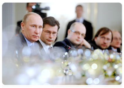 Prime Minister Vladimir Putin meets with political scientists|6 february, 2012|17:37