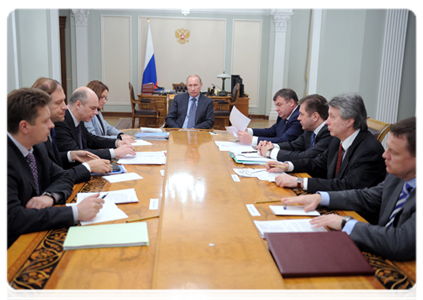 Prime Minister Vladimir Putin holds a meeting on the results of his working visit to the Perm Territory|6 february, 2012|21:11