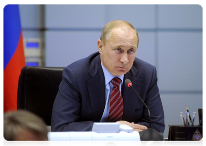 Prime Minister Vladimir Putin holds a teleconference on the extreme cold in some regions at the National Crisis Management Centre under the Emergencies Ministry|9 february, 2012|21:52