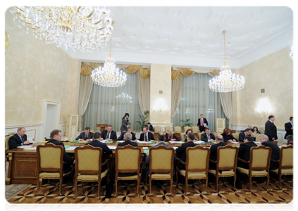 Prime Minister Vladimir Putin at a Government Presidium meeting|1 march, 2012|17:27