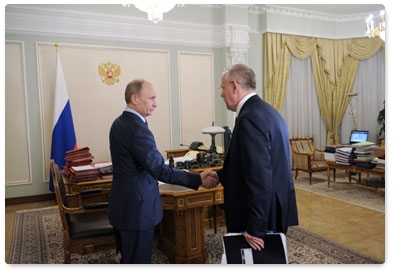 В.В.Путин провёл рабочую встречу с главой Республики Карелии А.В.Нелидовым