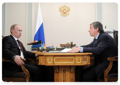 Prime Minister Vladimir Putin meeting with Deputy Prime Minister Igor Sechin|16 march, 2012|17:17