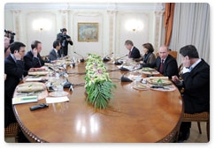 Председатель Правительства России В.В.Путин встретился с главными редакторами ведущих иностранных изданий