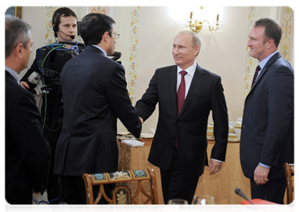 Накануне вечером Председатель Правительства Российской Федерации В.В.Путин встретился с главными редакторами ведущих иностранных изданий|2 марта, 2012|09:56