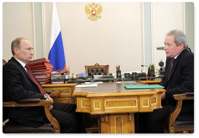 Председатель Правительства Российской Федерации В.В.Путин провёл рабочую встречу с министром регионального развития РФ В.Ф.Басаргиным