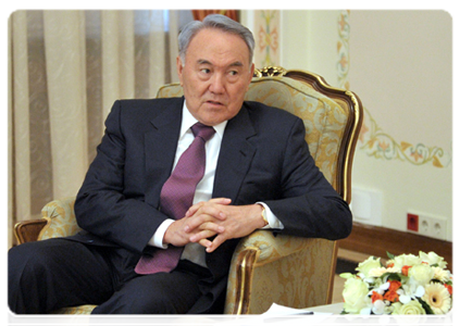 Президент Республики Казахстан Н.А.Назарбаев на встрече с Председателем Правительства Российской Федерации В.В.Путиным|20 марта, 2012|17:22