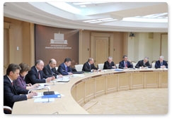 Prime Minister Vladimir Putin holds a videoconference on progress on the federal targeted programme to improve the reliability of residential buildings and other important facilities in seismically active regions in 2009-2014