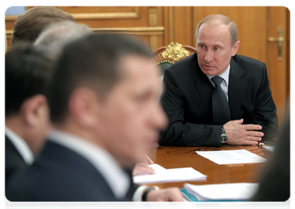 Председатель Правительства Российской Федерации В.В.Путин провёл рабочее совещание по вопросам развития Дальнего Востока и Восточной Сибири|21 марта, 2012|17:48