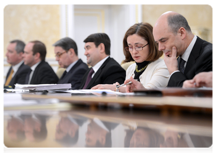 Prime Minister Vladimir Putin holds a meeting on the tasks he set in his articles as a presidential candidate|22 march, 2012|15:38