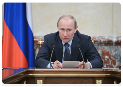 Prime Minister Vladimir Putin holding government meeting|22 march, 2012|18:31
