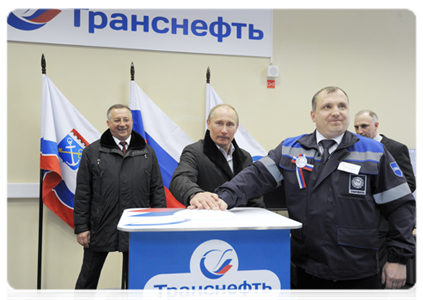 Председатель Правительства Российской Федерации В.В.Путин принял участие в тестовом запуске второй очереди Балтийской трубопроводной системы (БТС-2) в порту Усть-Луга|23 марта, 2012|20:02