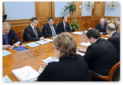 Председатель Правительства Российской Федерации В.В.Путин провёл совещание по вопросу реализации и финансирования федеральных целевых программ