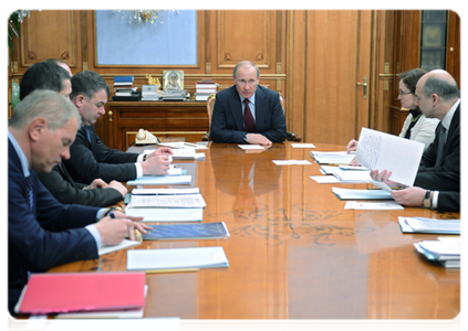 Председатель Правительства Российской Федерации В.В.Путин провёл совещание по вопросу реализации и финансирования федеральных целевых программ|26 марта, 2012|11:38
