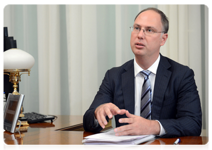 Russian Direct Investment Fund CEO Kirill Dmitriev at a meeting with Prime Minister Vladimir Putin|27 march, 2012|12:58