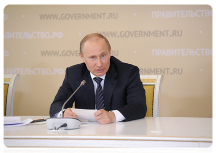 Prime Minister Vladimir Putin holding a meeting in Voronezh on preparations for spring field work|28 march, 2012|19:38