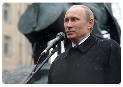 Prime Minister Vladimir Putin attending the opening of a monument to Mstislav Rostropovich at the intersection of Bryusov Pereulok and Yeliseyevsky Pereulok in central Moscow|29 march, 2012|14:16