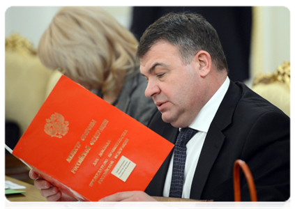Defence Minister Anatoly Serdyukov at a Government Presidium meeting|29 march, 2012|16:35