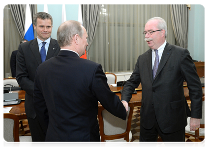 Prime Minister Vladimir Putin meets with Statoil CEO Helge Lund and Total CEO Christophe de Margerie|30 march, 2012|12:04
