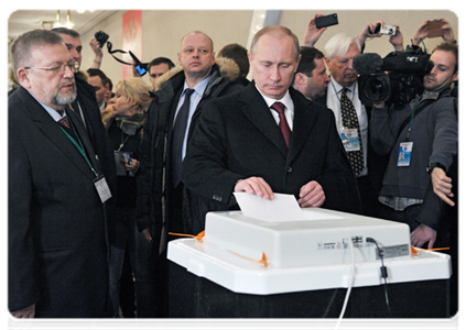Председатель Правительства Российской Федерации В.В.Путин проголосовал на выборах Президента  Российской Федерации|4 марта, 2012|14:25