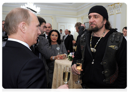 Vladimir Putin and president of the Night Wolves biker club Alexander Zaldostanov|5 march, 2012|21:41