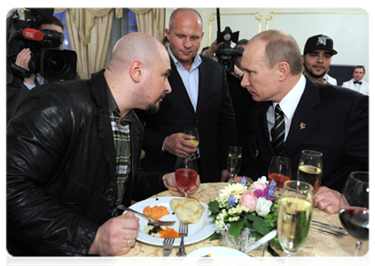 Vladimir Putin, musician Sergei Trofimov and many-time world mixed martial arts champion, Fyodor Yemelyanenko|5 march, 2012|21:41