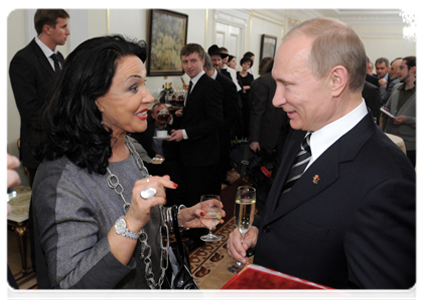 Vladimir Putin and People’s Artist of Russia, Art Director of the Russian Song Company Nadezhda Babkina|5 march, 2012|22:03
