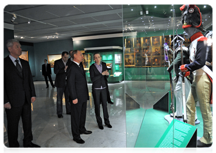 Председатель Правительства Российской Федерации В.В.Путин и мэр Москвы С.С.Собянин посетили музей-панораму «Бородинская битва» в Москве|7 марта, 2012|15:36